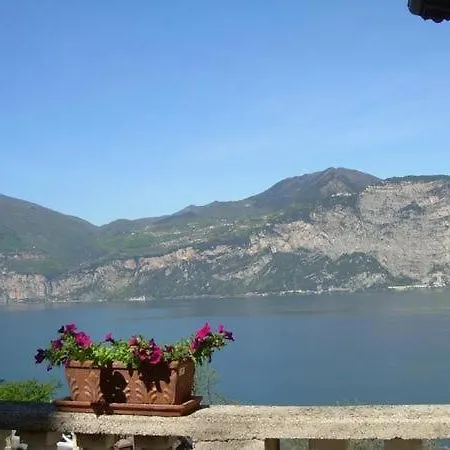 Apartment Nr, 3 Im Casa Margherita, Mit Terrasse, Garten Und Seeblick *