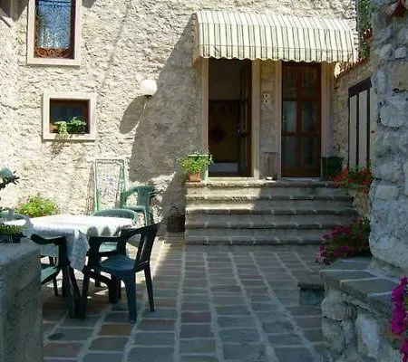 Nr, 3 Im Casa Margherita, Mit Terrasse, Garten Und Seeblick *
